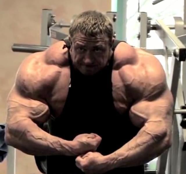 巅峰时代的马库斯,这肌肉什么水平?网友:只有他配得上震撼