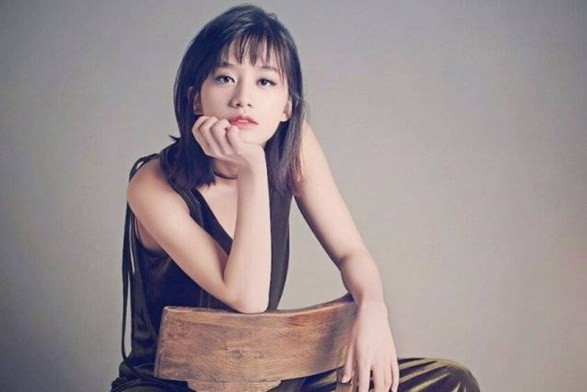 又是杨幂旗下的艺人,新剧收视爆棚,她会是第二个迪丽热巴吗?