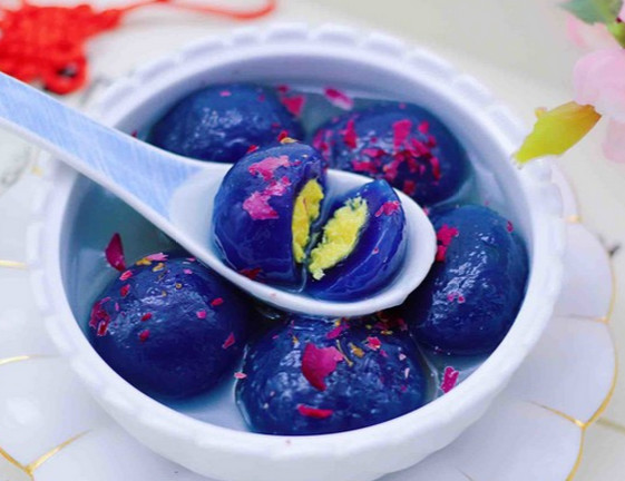 "奶黄馅"的汤圆你吃过吗?今年换个新口味,口感颜值皆独特