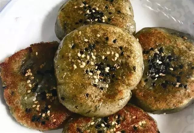 能与芙蓉花媲美,可想而知有她的过人之处,味道一绝,所谓尝尽天下糕点