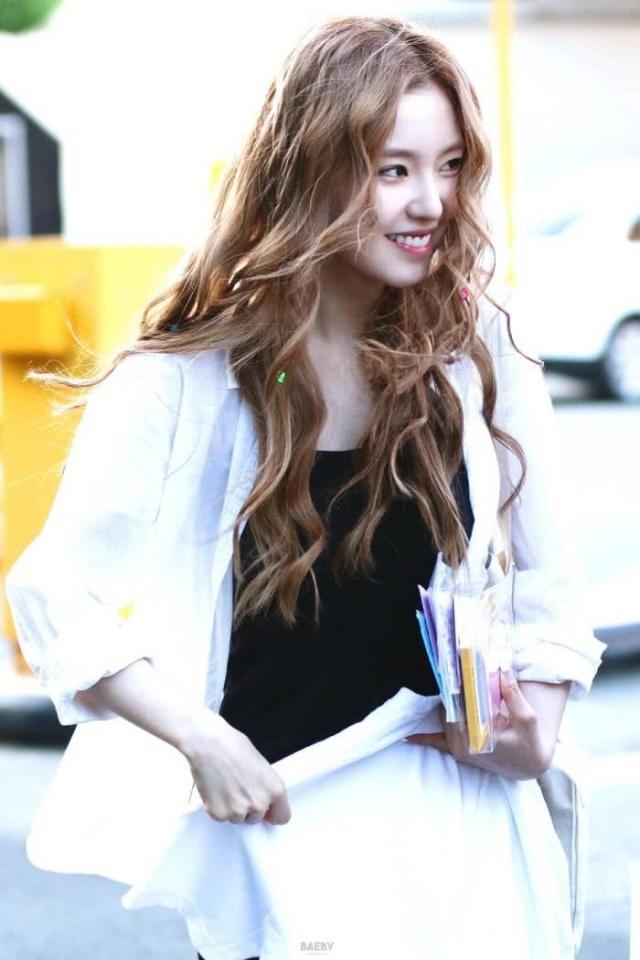 red velvet艾琳irene,素颜照曝光,颜值太能打了