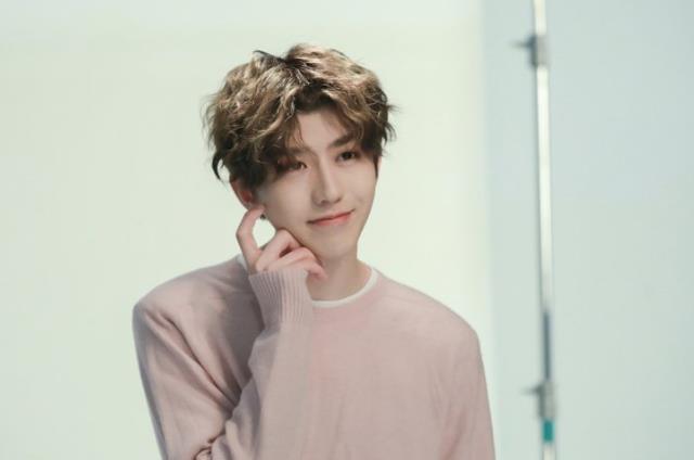 《那年春天》中蔡徐坤一句歌词,8字短句,竟成