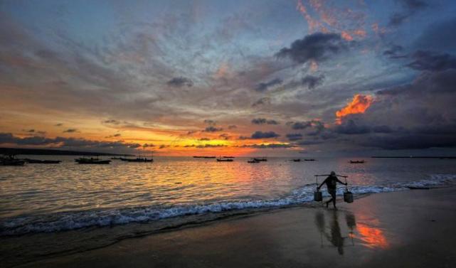 巴厘岛哪个海滩最美?巴厘岛海滩推荐