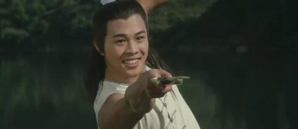 内地武生,90年代香港二线武打明星,出演的港片比李连杰还多