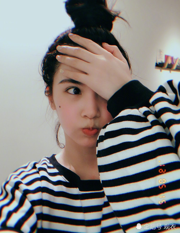 杨丞琳发自拍,呆萌模样如美少女,实力诠释"别人的35岁"_腾讯新闻