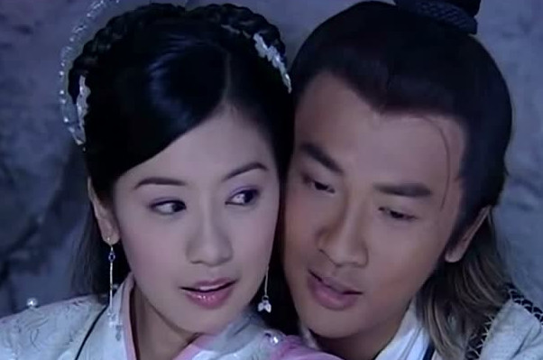 他的武功没有杨逍高脸皮没有张无忌厚却是灭绝师太的心上人