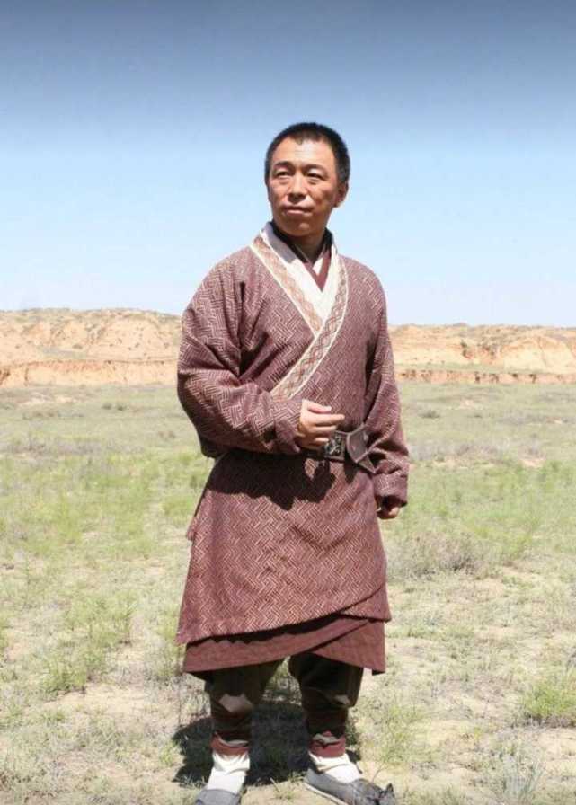 黄渤整容式暴瘦锥子脸皮肤好重回颜值巅峰网友比张艺兴帅