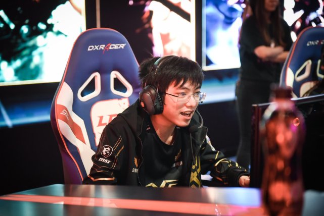 丧失上进心?蛇队联盟垫底粉丝矛头直指圣枪哥