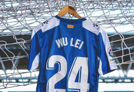 再怎么吹都不过分?武磊作为全村希望 该强大到