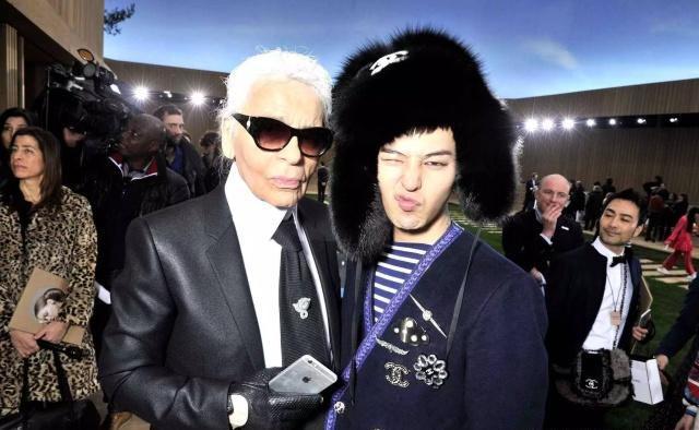 卡尔·拉格斐为什么叫老佛爷?一个你值得去认