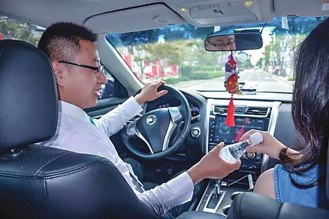 滴滴司机:每月花3500租车,日流水450,收入让人