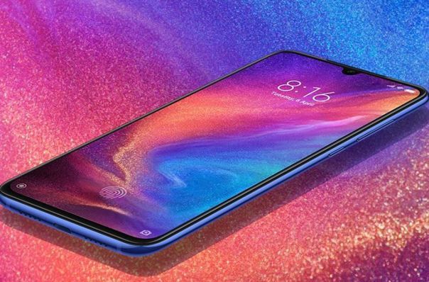 荣耀V20笑而不语:小米9电池只有3300毫安,不