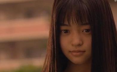 同是双胞胎姐妹却被妈妈差别对待小饰与洋子