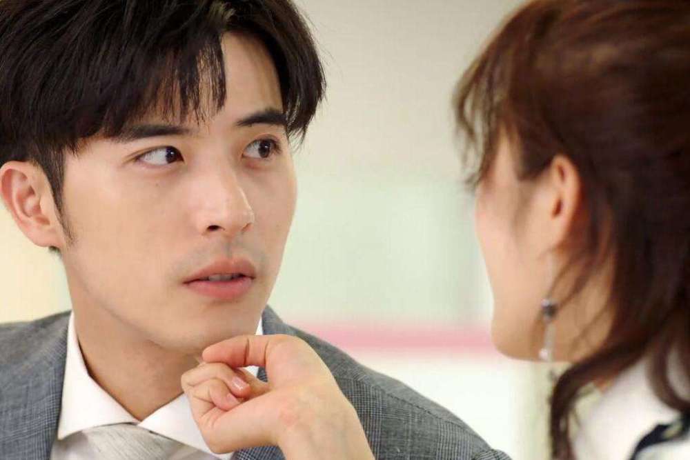 《奈何boss2》剧组有钱了?男女主"情侣装"一套比一套惹眼