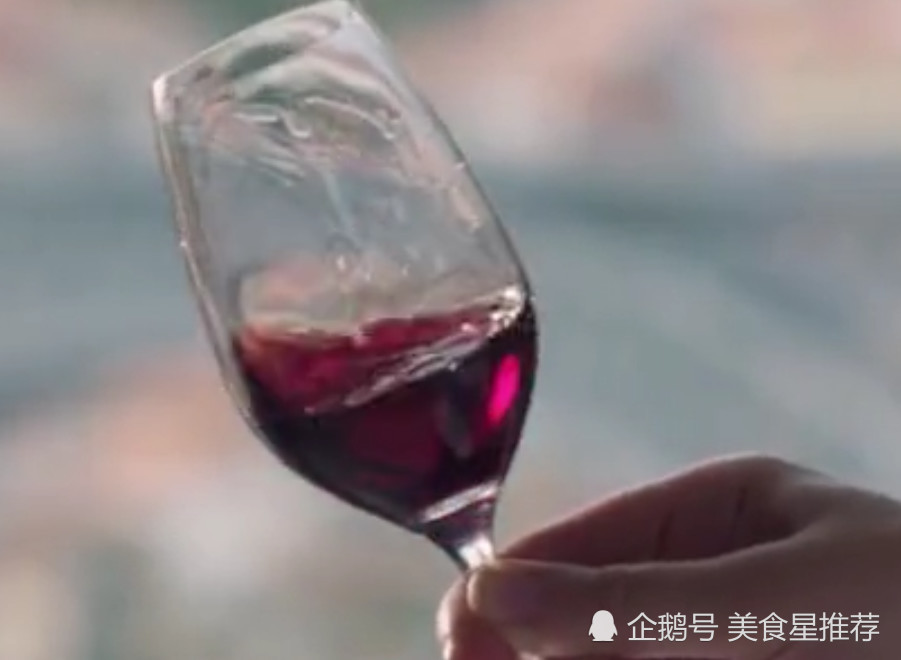 喝红酒前,为何一定要醒酒?醒酒这个步骤很关键