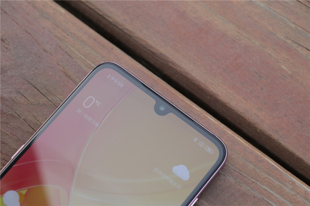 小米9旗舰机标杆,外媒实测续航,超越华为苹果