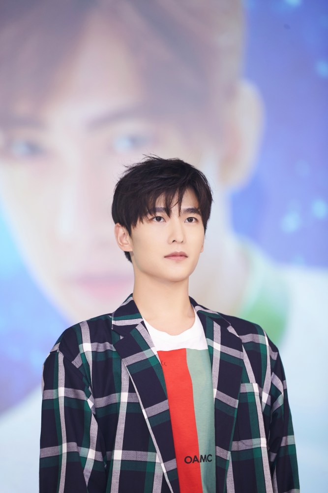 韩国妹子看到杨洋直呼好帅,是因为他长得很韩范嘛?