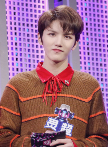 有一种"整容"叫灵超卸妆,当看到他的素颜照,网友:怕了怕了!