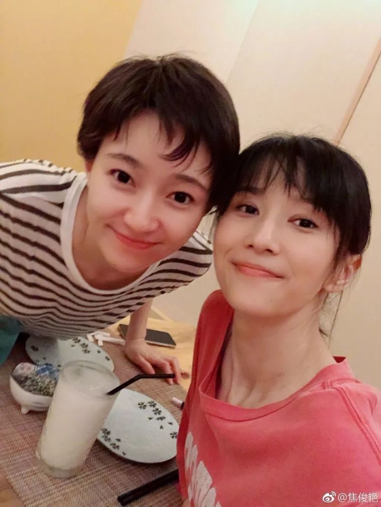 焦俊艳Papi酱人间淤泥?女生觉得好看但男生不