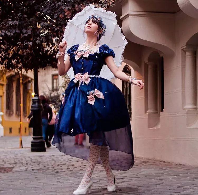 灵魂拷问:胖女孩真的不适合穿洛丽塔洋装吗?