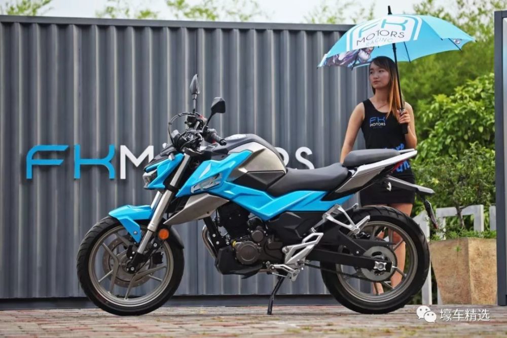 完全自主研发的300cc拉力款式,飞肯摩托华丽出击!