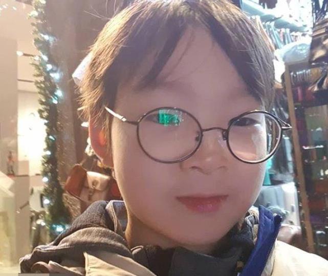 有一种整容叫宋民国长大了火遍全网的表情包如今长这样