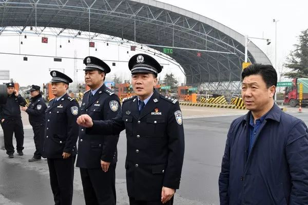 "2.21"故意杀人案嫌犯被押解回沁阳 案件正在加紧审理中