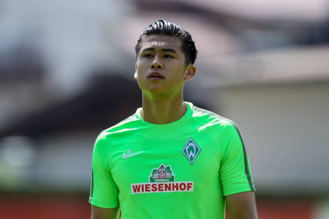 张玉宁海牙仅出场117分钟 有球可踢才能返国字