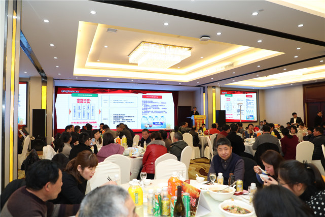 网红、新媒体、黑科技空降现场 康师傅饮品杭