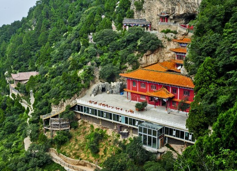 太岳山之首:山西石膏山