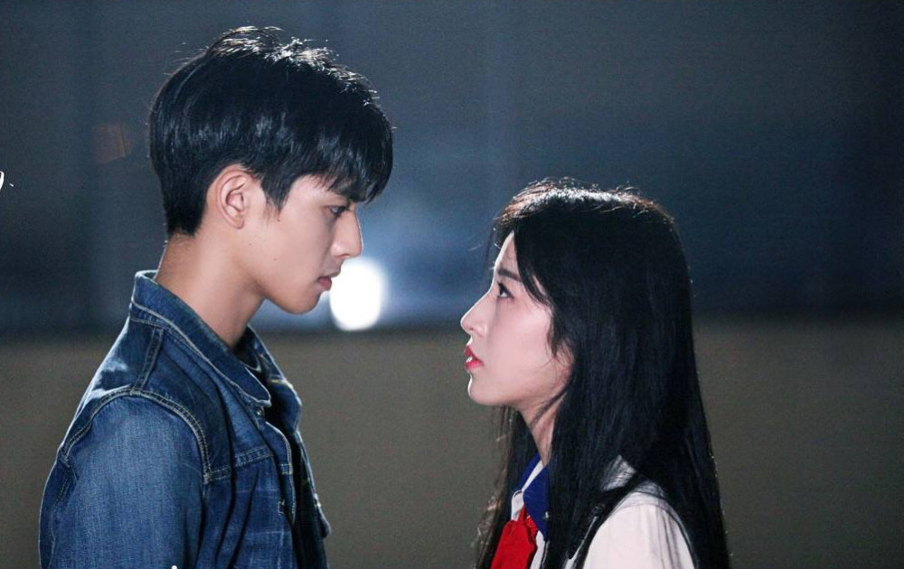 她是"小鲜肉收割机",与肖战关系匪浅,靠网剧爆红成下一个郑爽