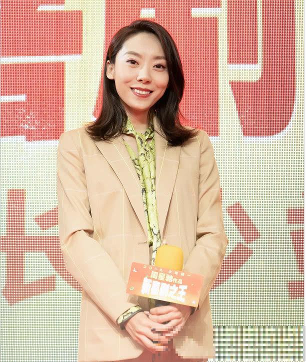 拍完《新喜剧之王》的鄂博,粉丝只有21万,或成最差星女郎!