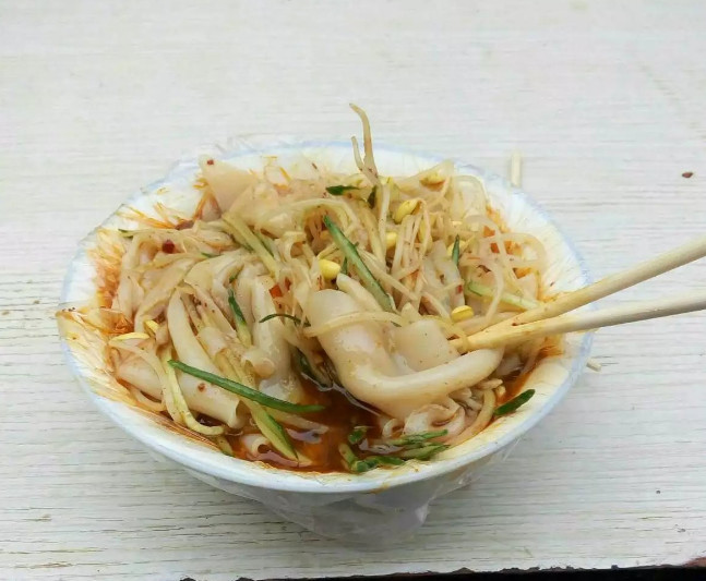 美味又不胖的热凉皮,吃出了一代又一代汉中美女