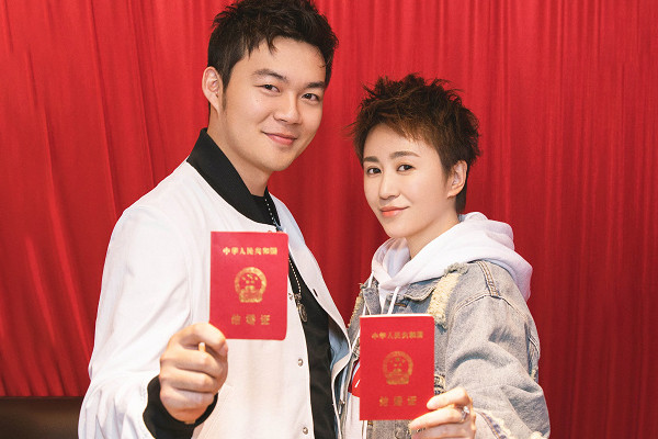 马丽老公比其小11岁，两人裸婚至今仍租房，他到底有什么魅力？（组图） - 6