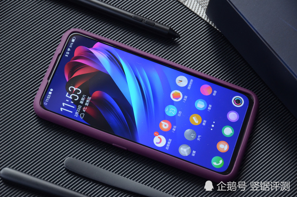 vivo双屏旗舰手机体验!搭载骁龙845,10GB内存