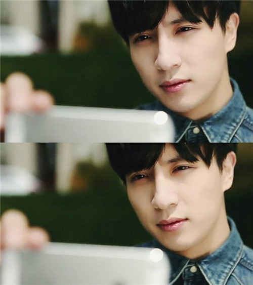 本以为"寸照"都是一样的,可见到"薛之谦"的一寸照,我懵了