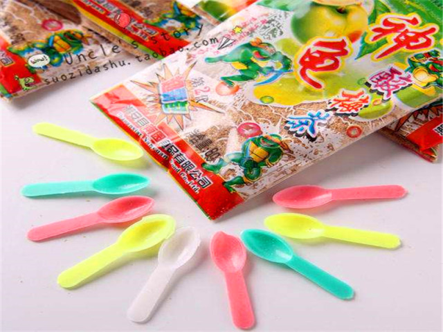 市面上已经买不到的零食,00后绝对没有见过,第3种最让人害怕