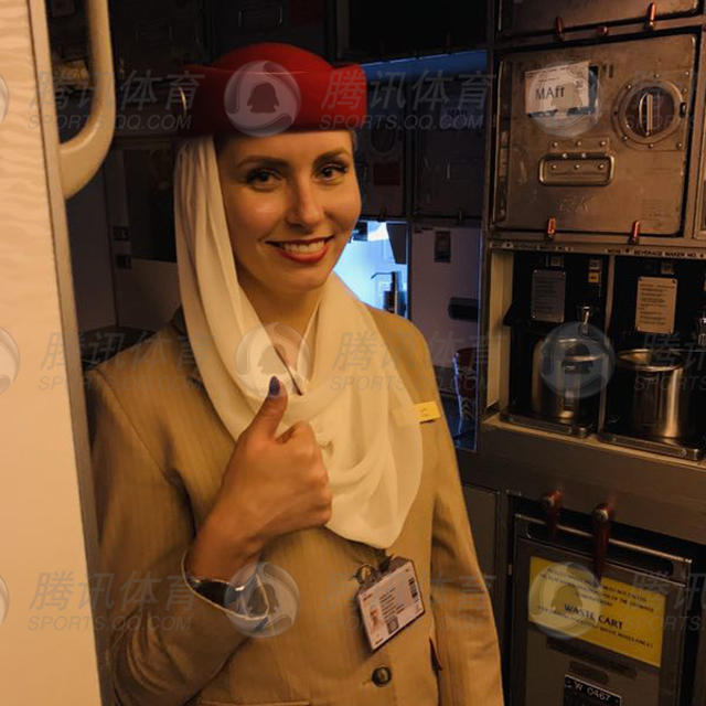 叙利亚美女空姐图片