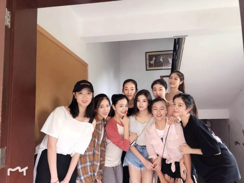 王怡人和她的高中同学们