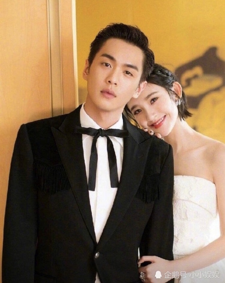 唐艺昕否认怀孕,张若昀发四宫格默默秀恩爱,一