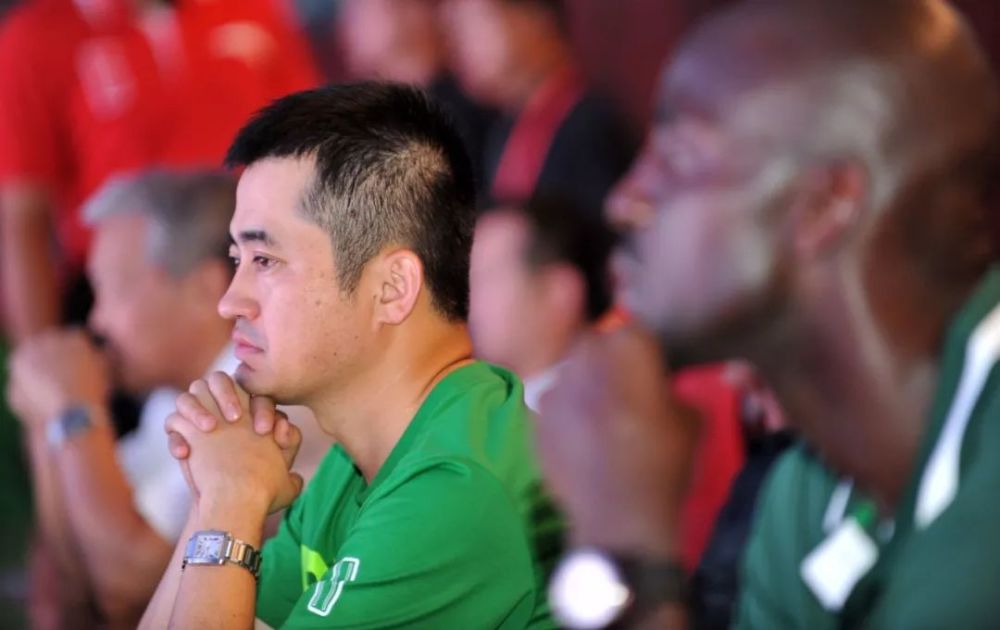 安踏老板首谈跨国并购,要让阿迪耐克也睡