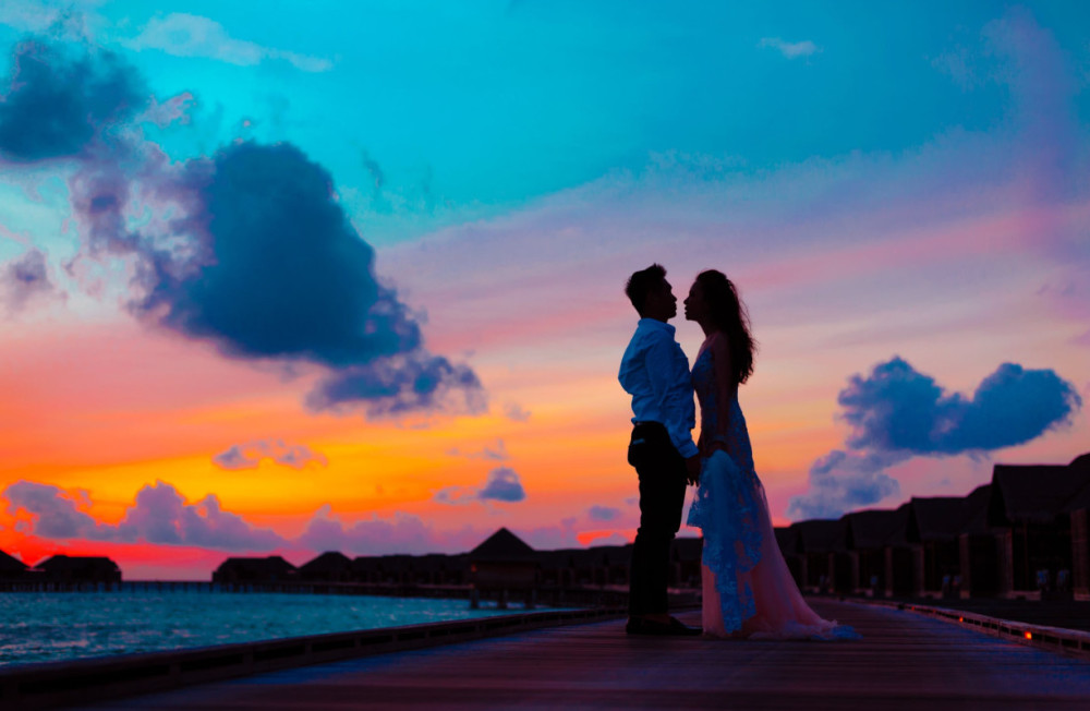 老公,你不给彩礼就不结婚了我不想赔上父母