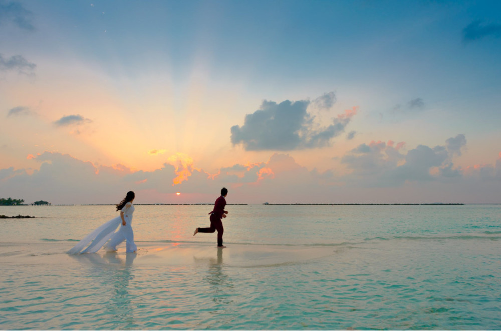 老公,你不给彩礼就不结婚了我不想赔上父母