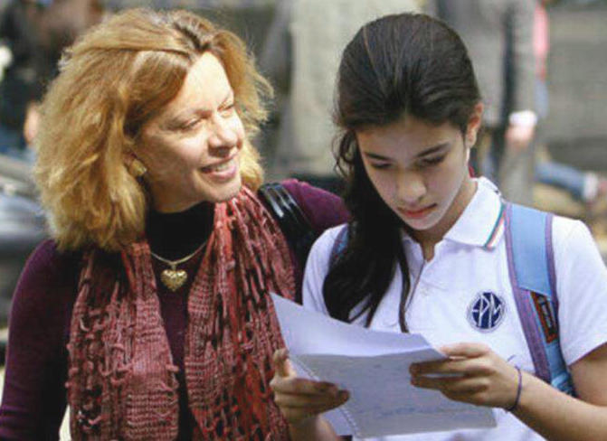 澳门的葡萄牙人,吃住在我国还有国籍证,为何却