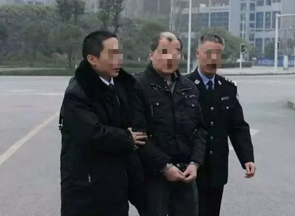 福州一杀人犯潜逃18年,被抓时已成企业总经理