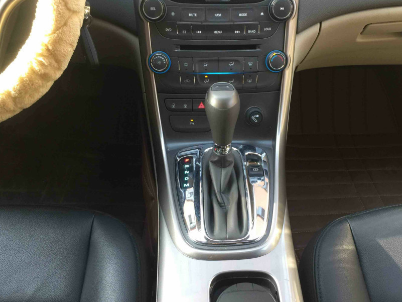 10操作9人错?手自一体车该怎么换挡?老司机说