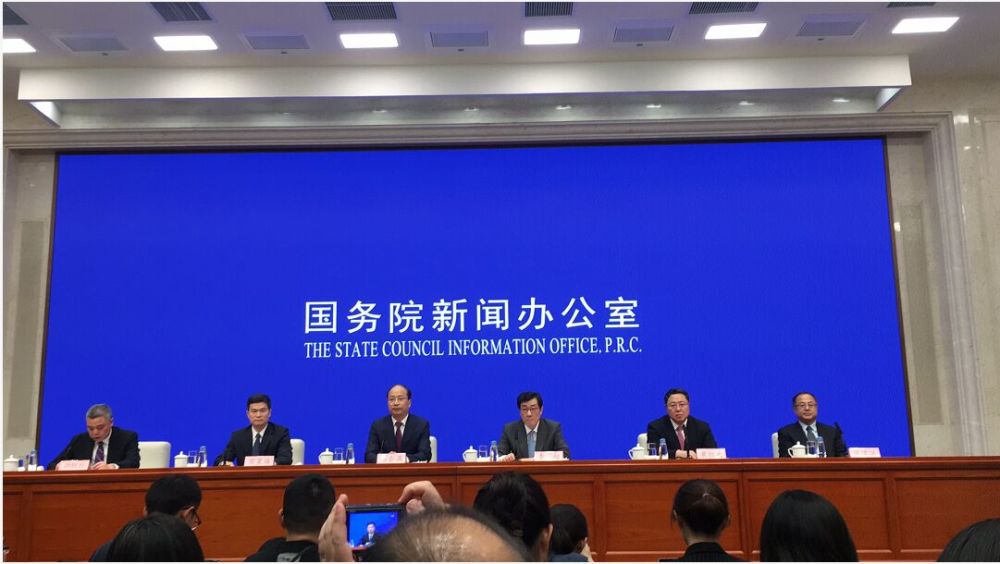 易会满谈从严监管:促使上市公司及大股东讲真