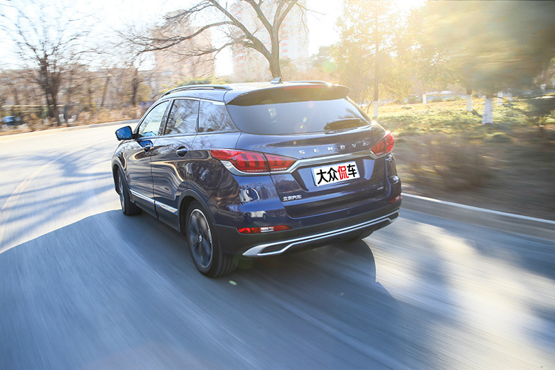 绅宝智行:10万级suv跑赛道是一件很有意思的事/侃车·荐车