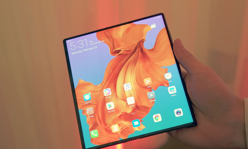 从17000到1498,国产折叠屏手机售价差距竟然