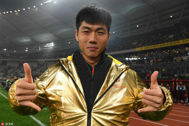 魏震已经在上港坐稳主力